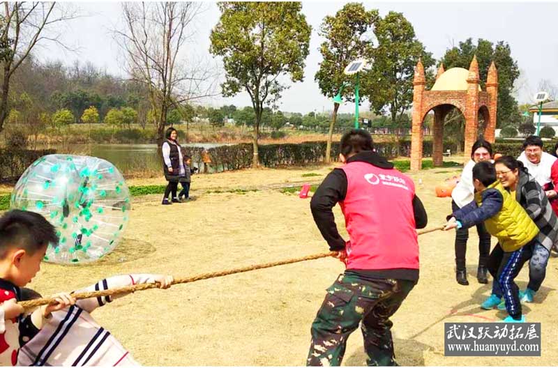 婦女節(jié)親子活動(dòng) 婦女節(jié)親子拔河活動(dòng)