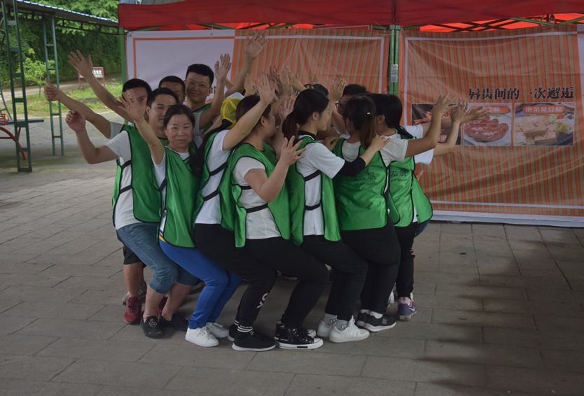 1559636110992111.jpg 揚(yáng)帆集團(tuán)拓展?fàn)I-5 副本.jpg